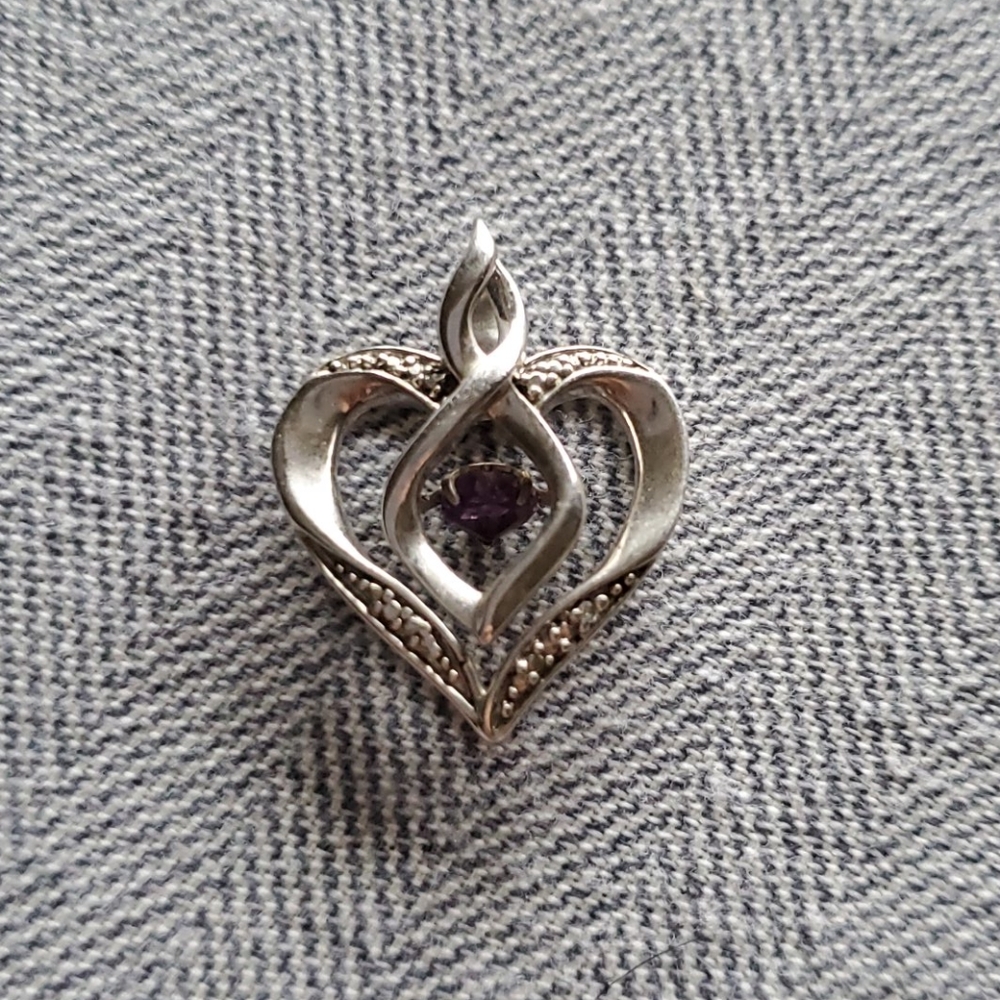 💙❤🧡 Tiny Sterling & Amethyst Pendant